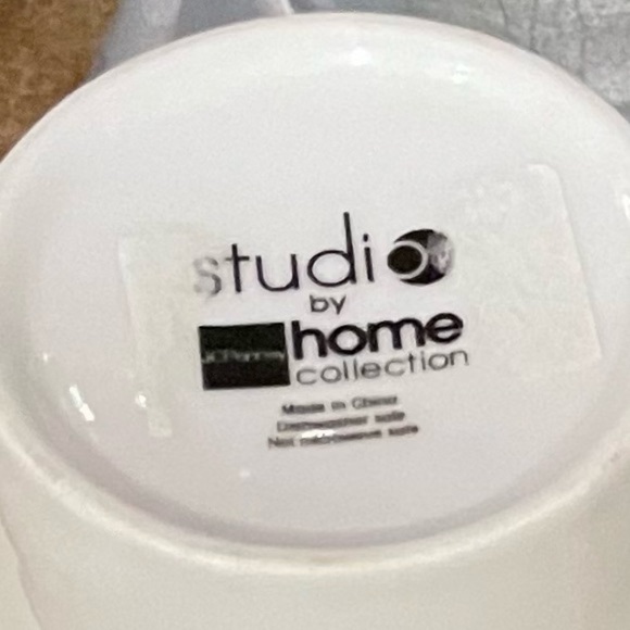 STUDIO by JCPenney Collection Christmas Tree & Snowman w/Platinum Trim - Picture 6 of 6